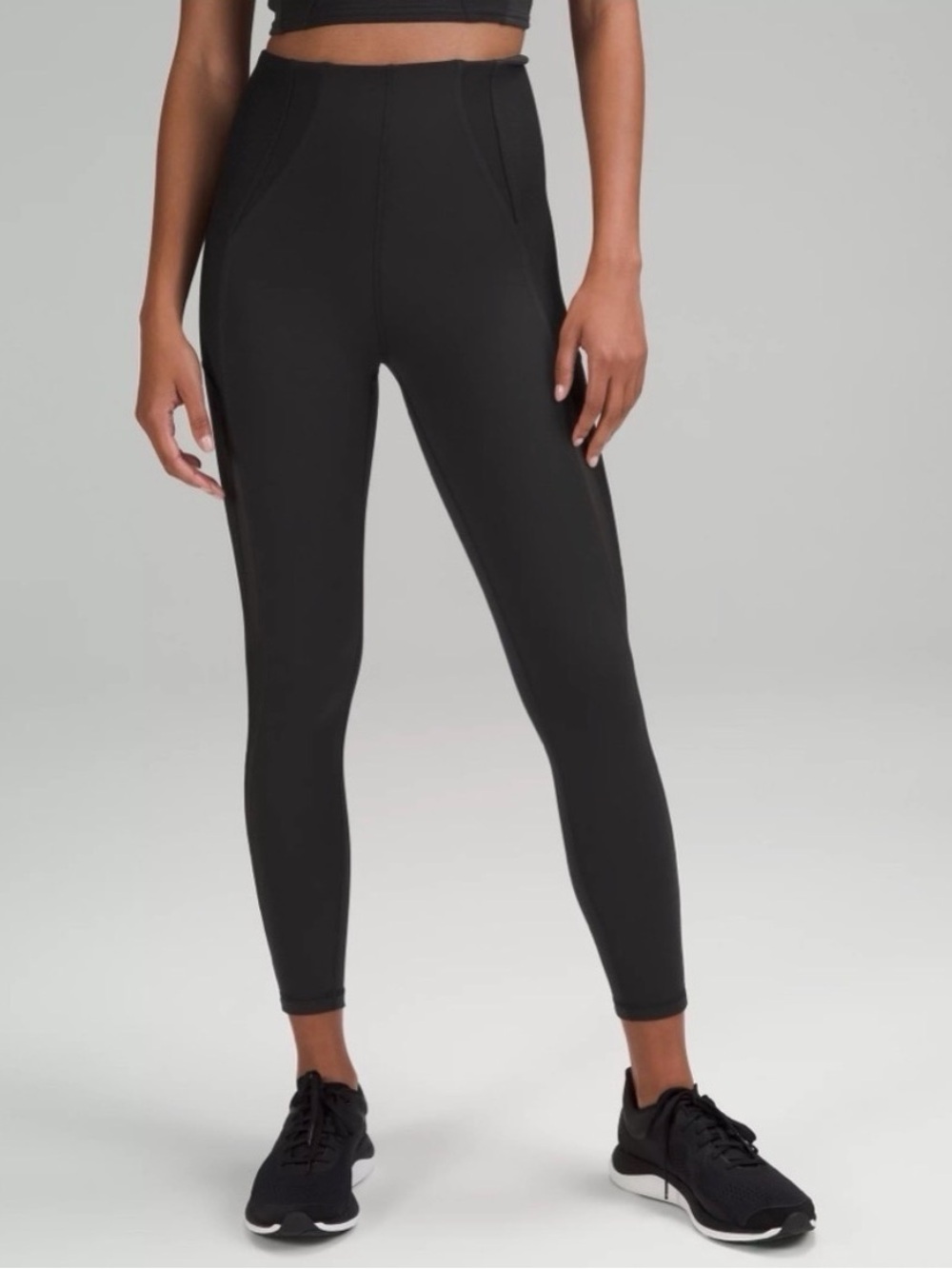 Lululemon Everlux and Mesh Super-High-Rise size 6 Leggings